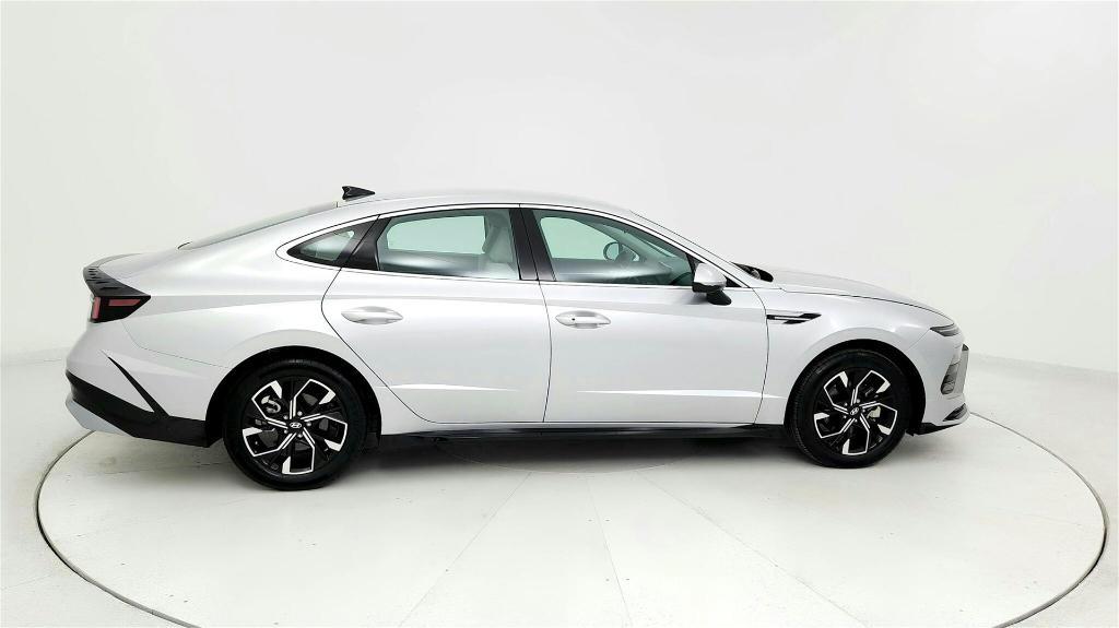 used 2024 Hyundai Sonata car, priced at $26,125
