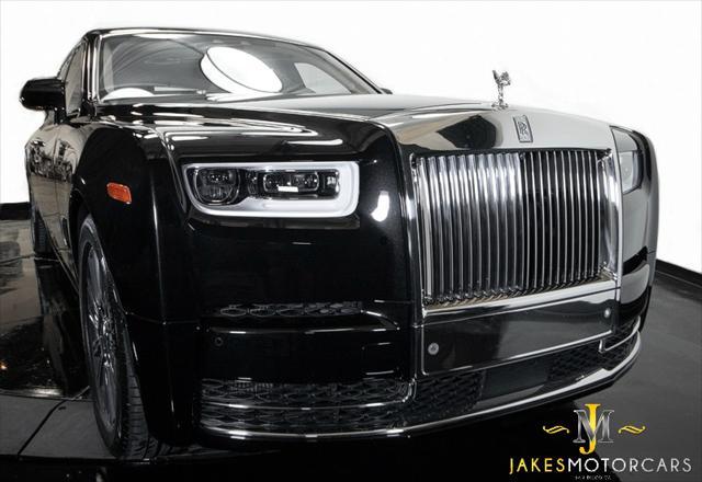 used 2020 Rolls-Royce Phantom car, priced at $359,888