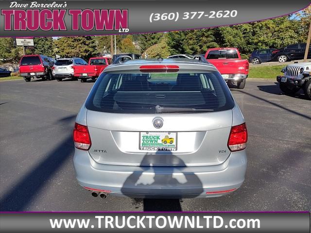 used 2012 Volkswagen Jetta SportWagen car, priced at $13,999