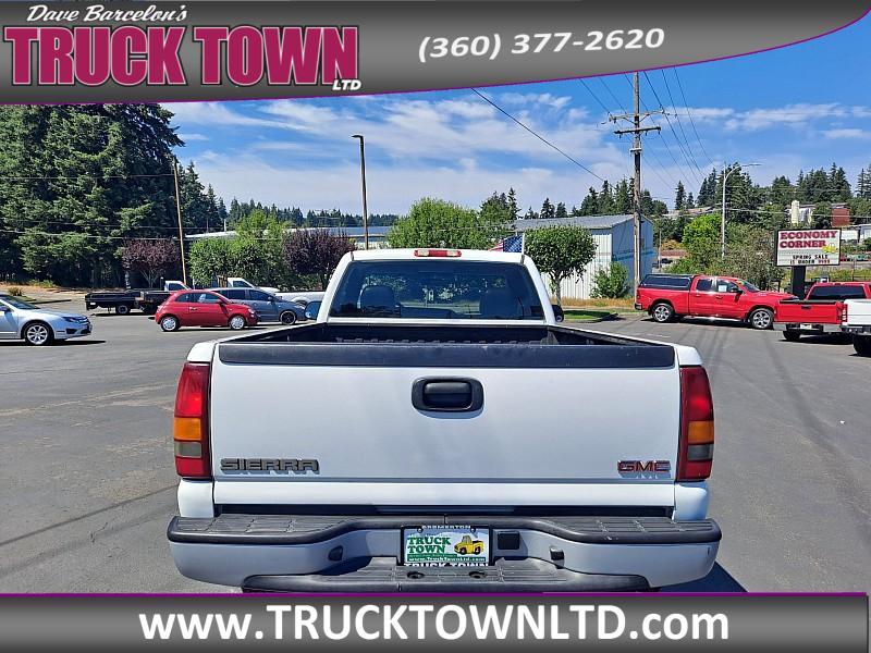 used 2005 GMC Sierra 2500 car, priced at $13,999