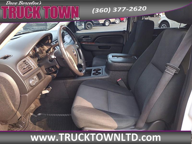 used 2013 GMC Yukon car, priced at $14,999