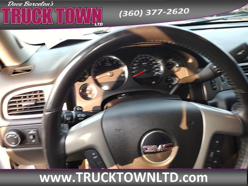 used 2013 GMC Yukon car, priced at $14,999