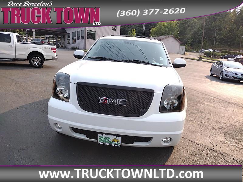 used 2013 GMC Yukon car, priced at $14,999