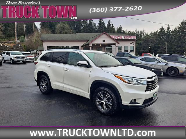 used 2016 Toyota Highlander car, priced at $21,999