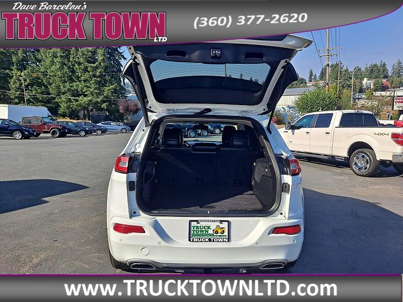 used 2018 Jeep Cherokee car, priced at $16,999