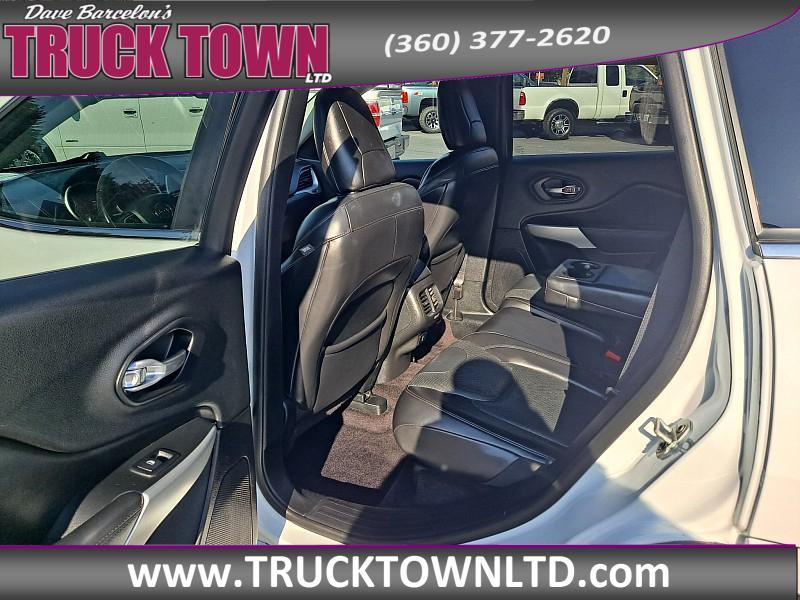 used 2018 Jeep Cherokee car, priced at $16,999