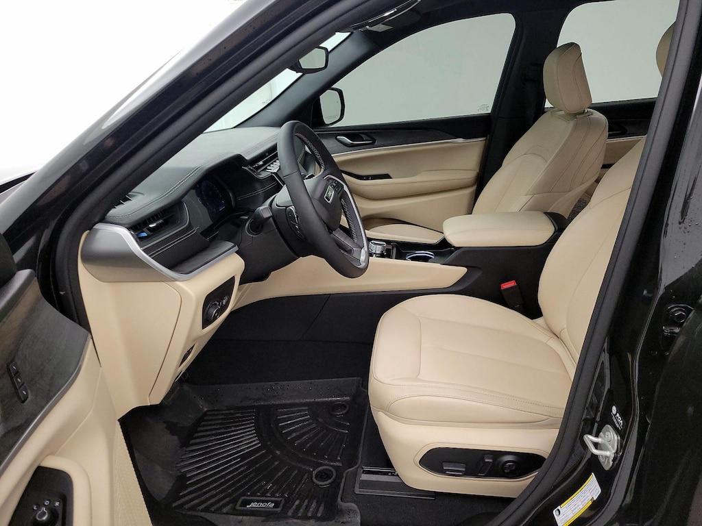 used 2024 Jeep Grand Cherokee car, priced at $39,998