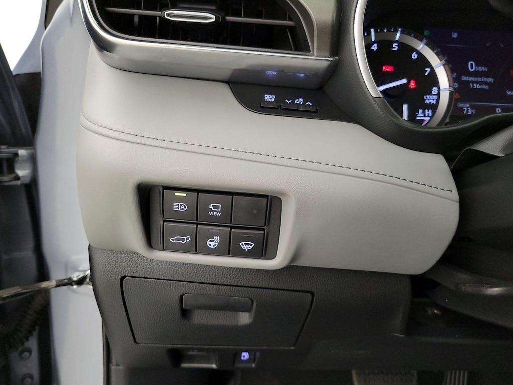 used 2021 Toyota Highlander car, priced at $29,998