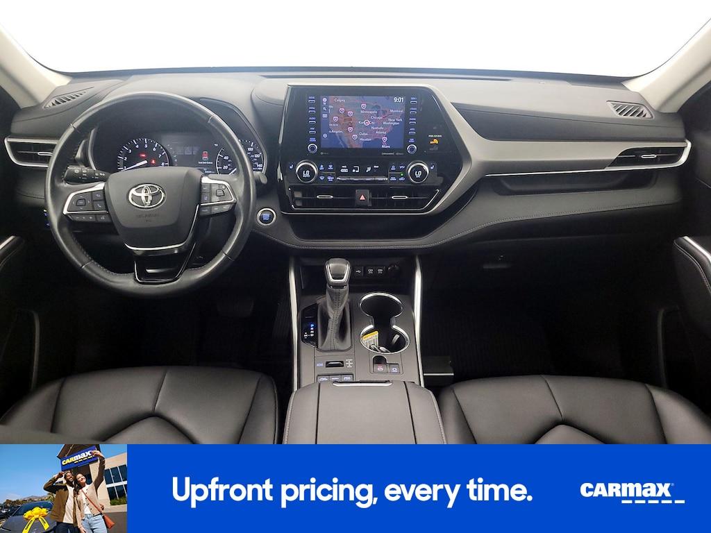 used 2020 Toyota Highlander car, priced at $32,998