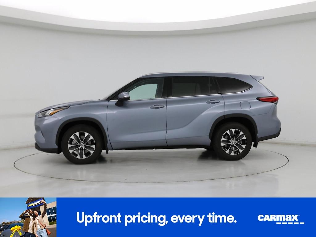 used 2020 Toyota Highlander car, priced at $32,998