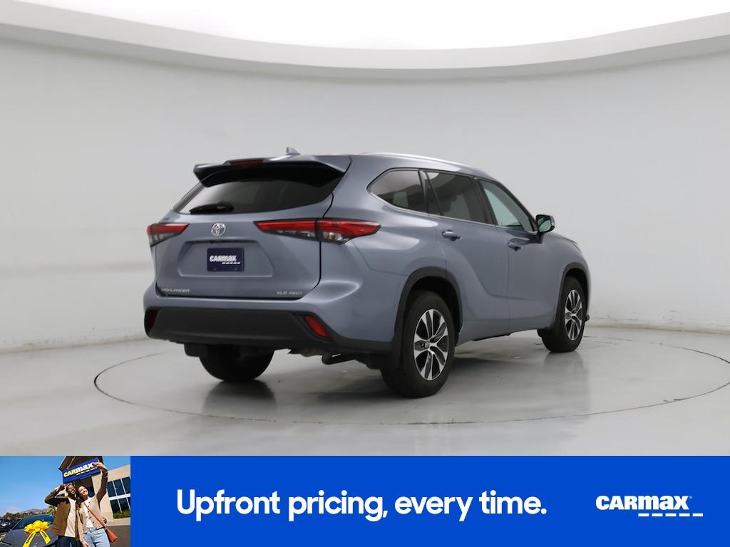 used 2020 Toyota Highlander car, priced at $32,998