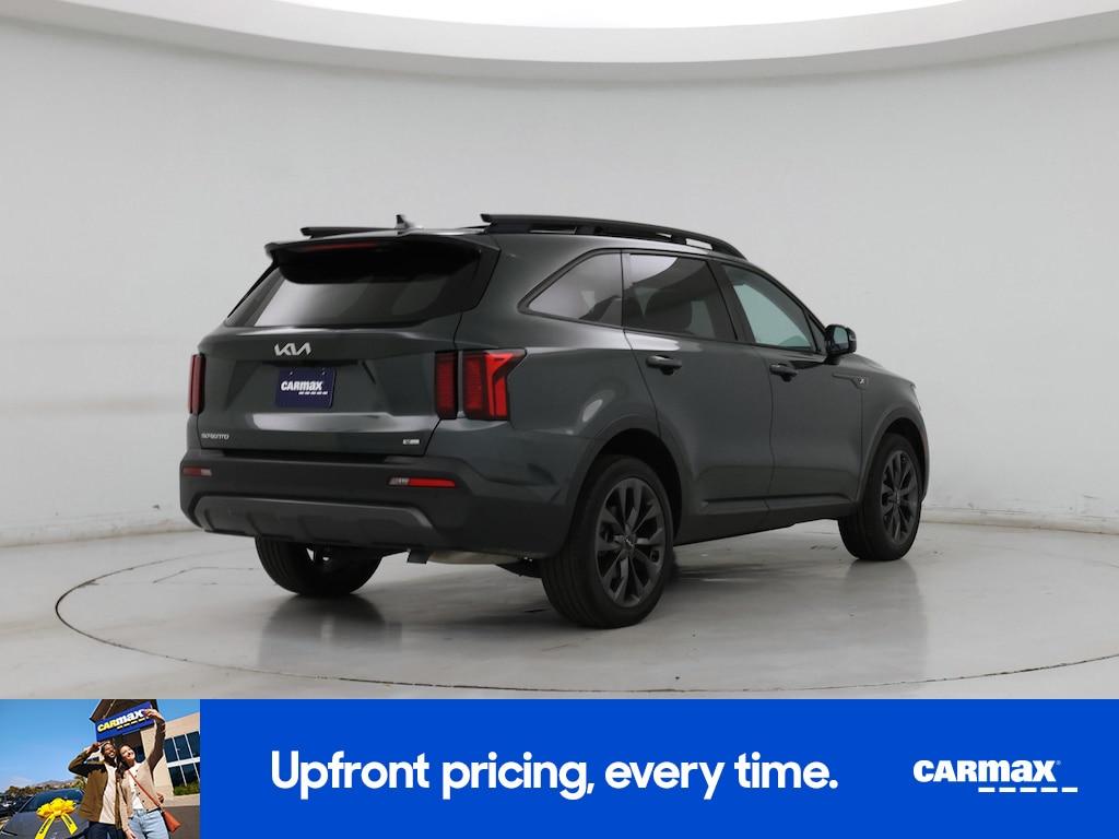 used 2023 Kia Sorento car, priced at $33,998