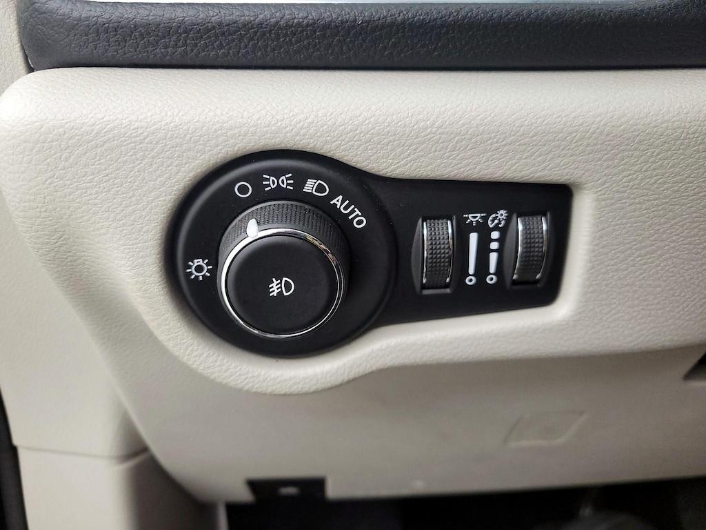 used 2020 Chrysler Pacifica car, priced at $28,998