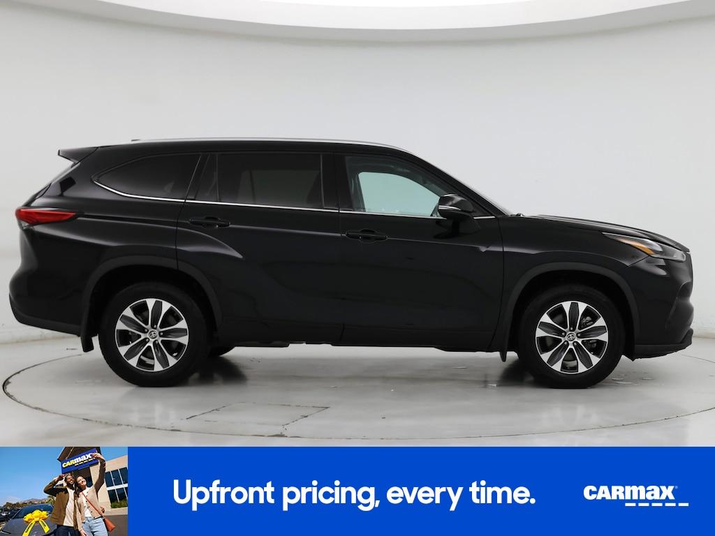 used 2021 Toyota Highlander car, priced at $28,998