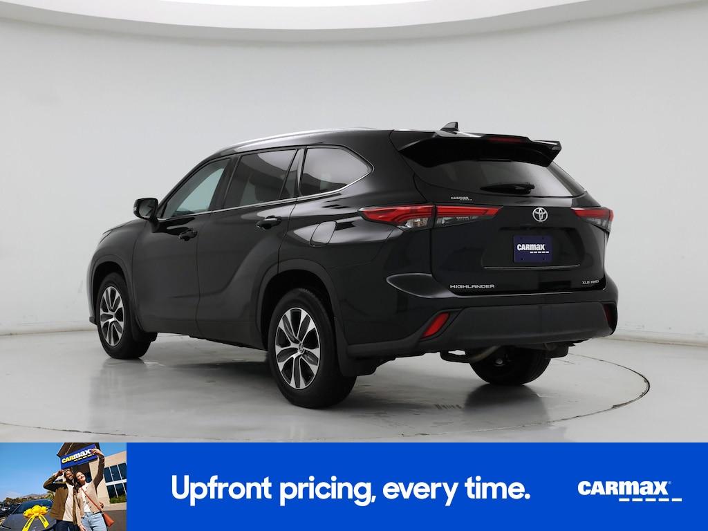used 2021 Toyota Highlander car, priced at $28,998
