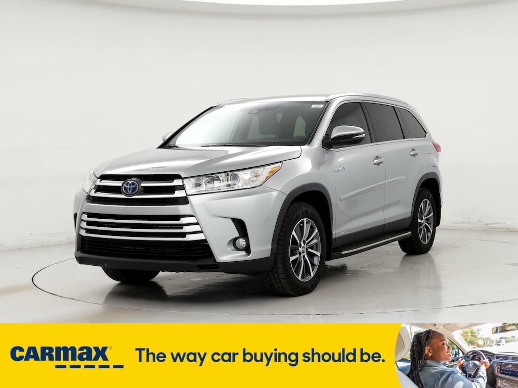 used 2019 Toyota Highlander Hybrid car, priced at $34,998