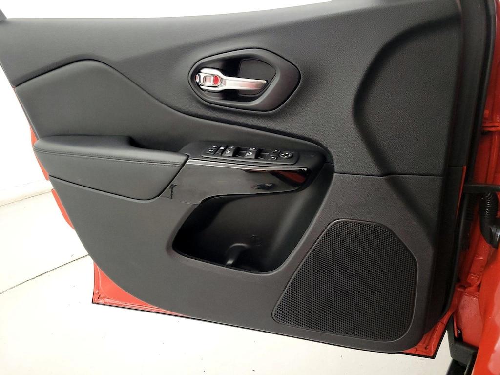 used 2021 Jeep Cherokee car, priced at $21,998