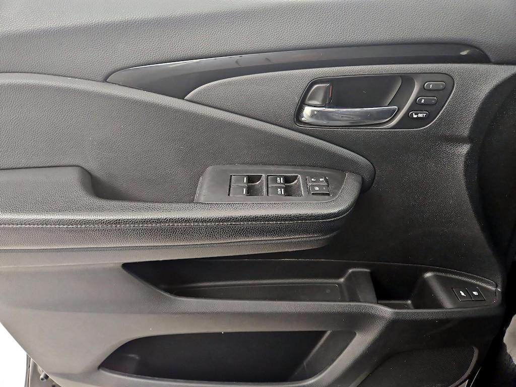 used 2018 Honda Pilot car, priced at $23,998