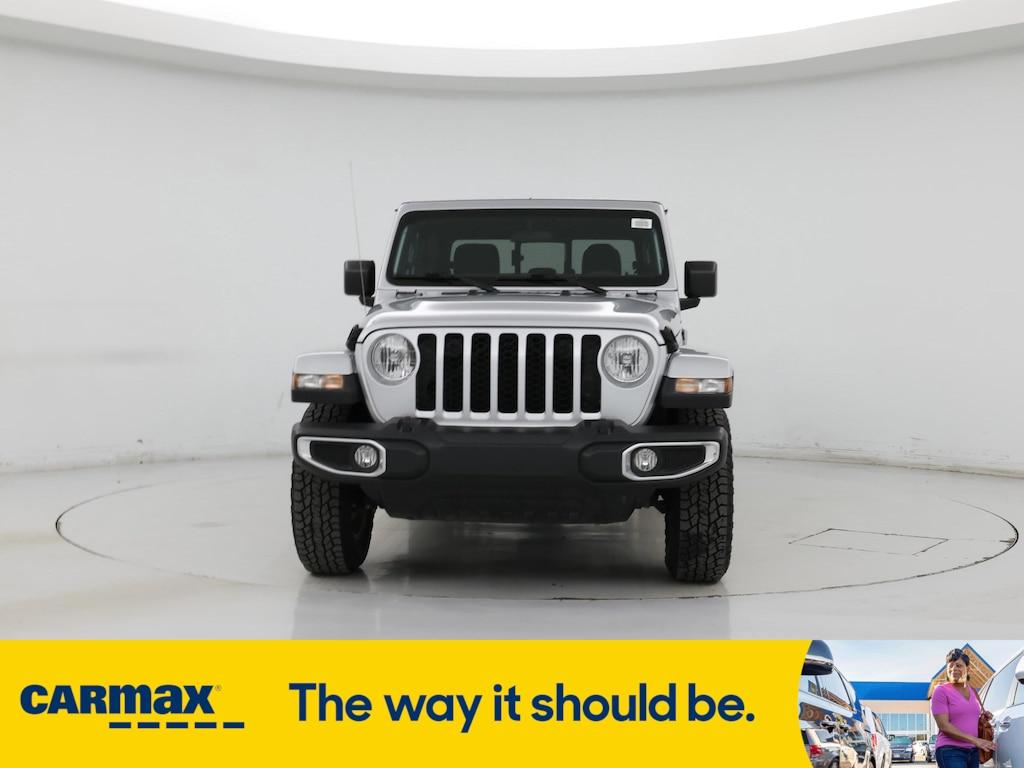 used 2023 Jeep Gladiator car, priced at $27,998