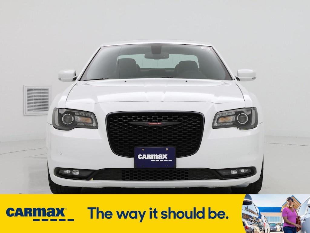 used 2022 Chrysler 300 car, priced at $28,998