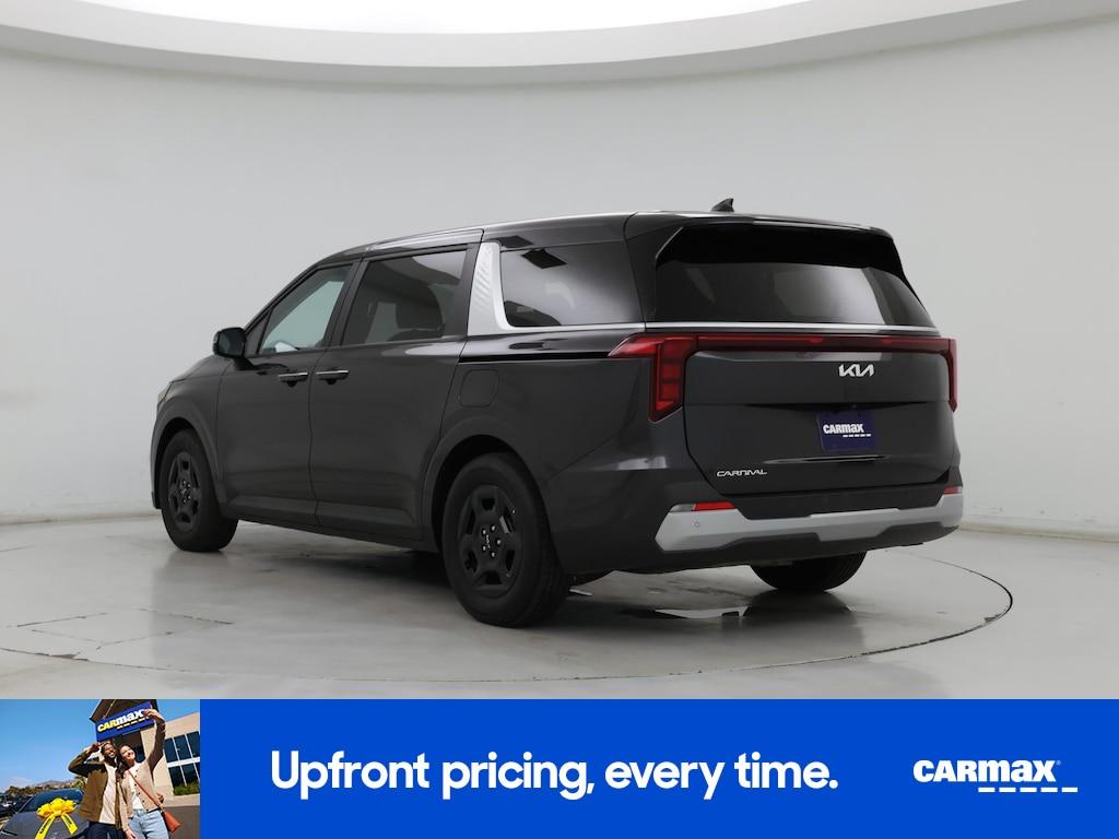 used 2025 Kia Carnival car, priced at $38,998