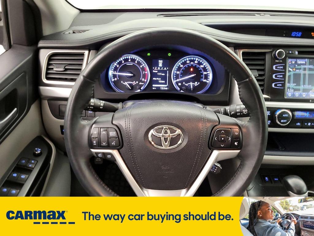 used 2016 Toyota Highlander car, priced at $21,998