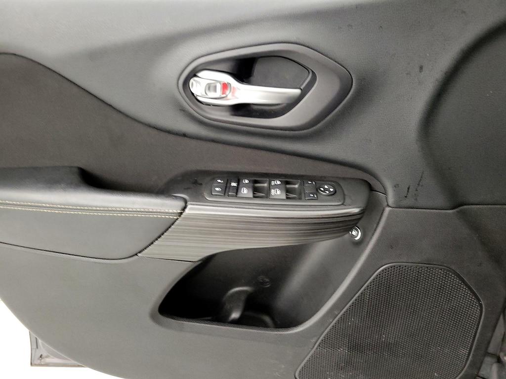 used 2014 Jeep Cherokee car, priced at $14,599