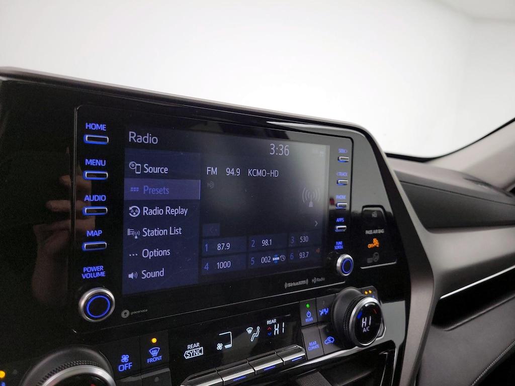 used 2022 Toyota Highlander car, priced at $35,998