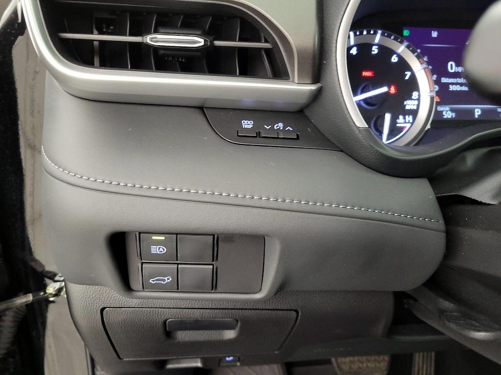 used 2022 Toyota Highlander car, priced at $35,998