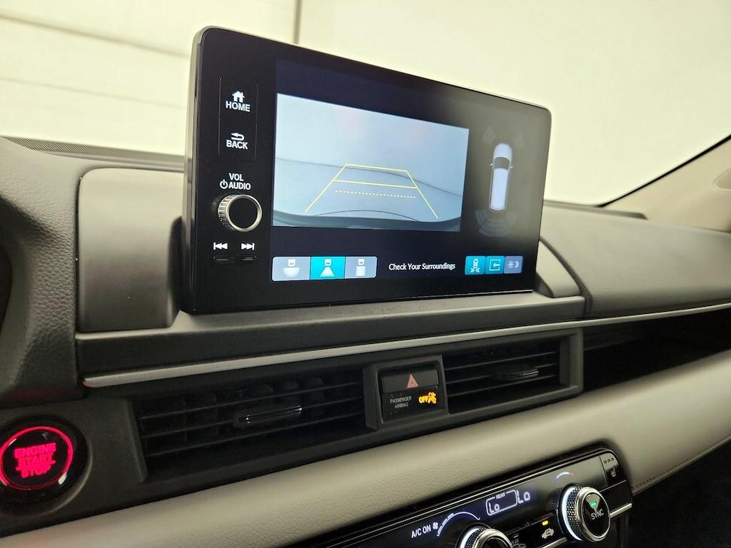 used 2025 Honda Pilot car, priced at $43,998