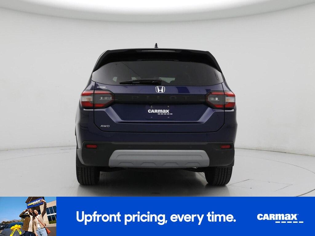 used 2025 Honda Pilot car, priced at $43,998