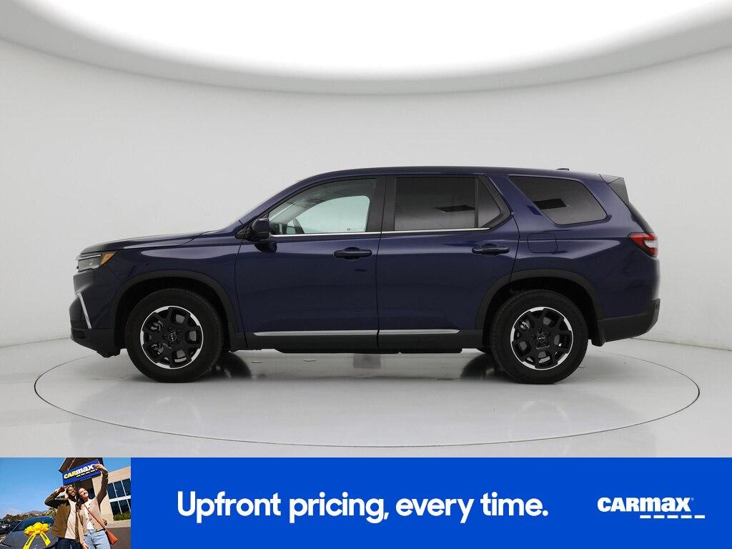 used 2025 Honda Pilot car, priced at $43,998