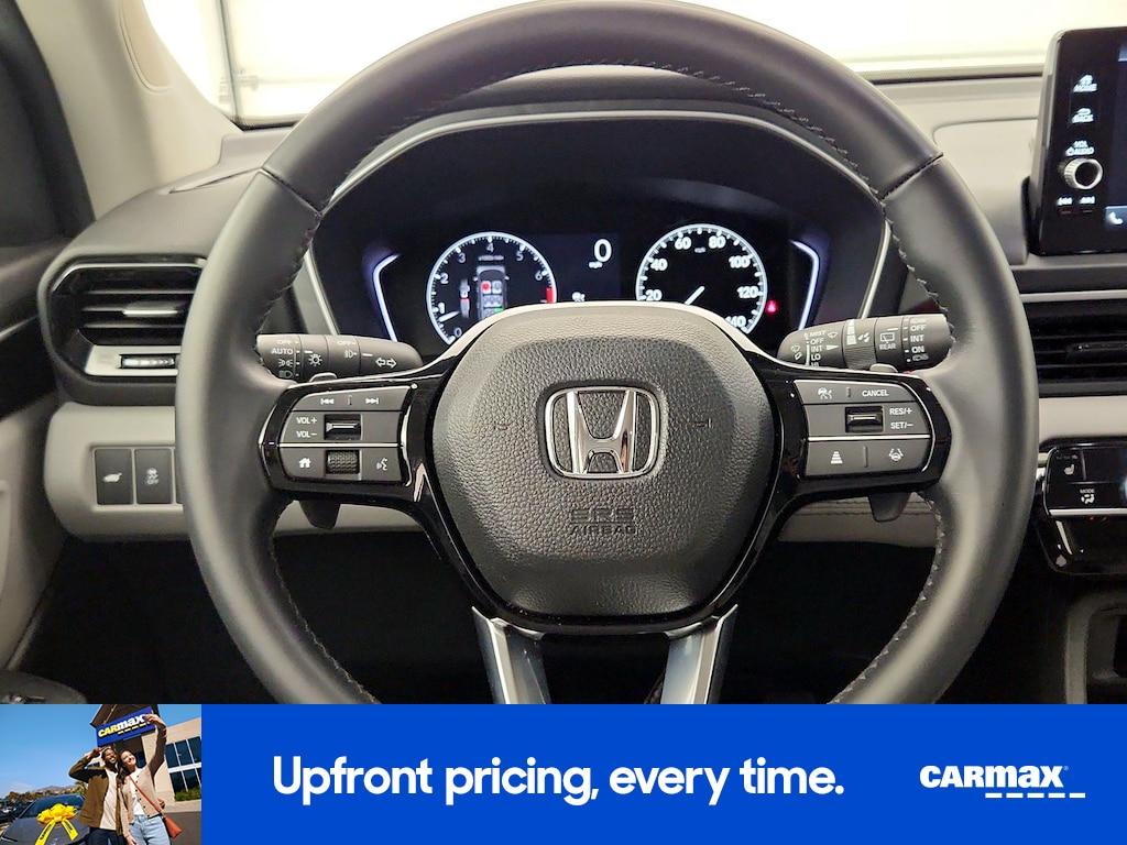 used 2025 Honda Pilot car, priced at $43,998