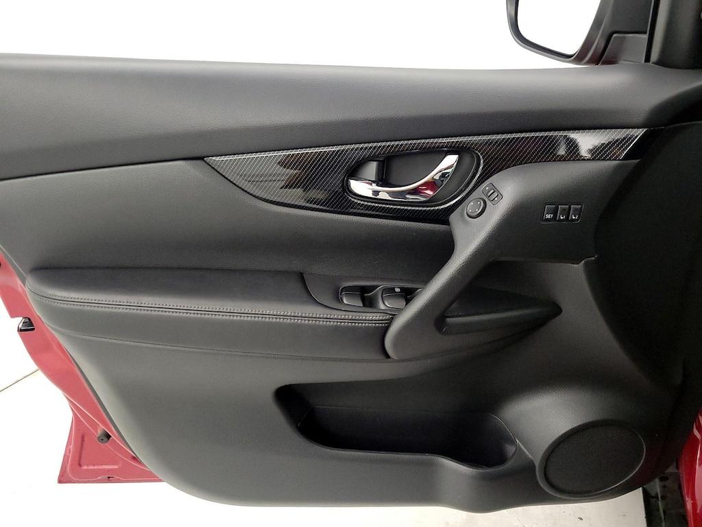 used 2017 Nissan Rogue car, priced at $19,998