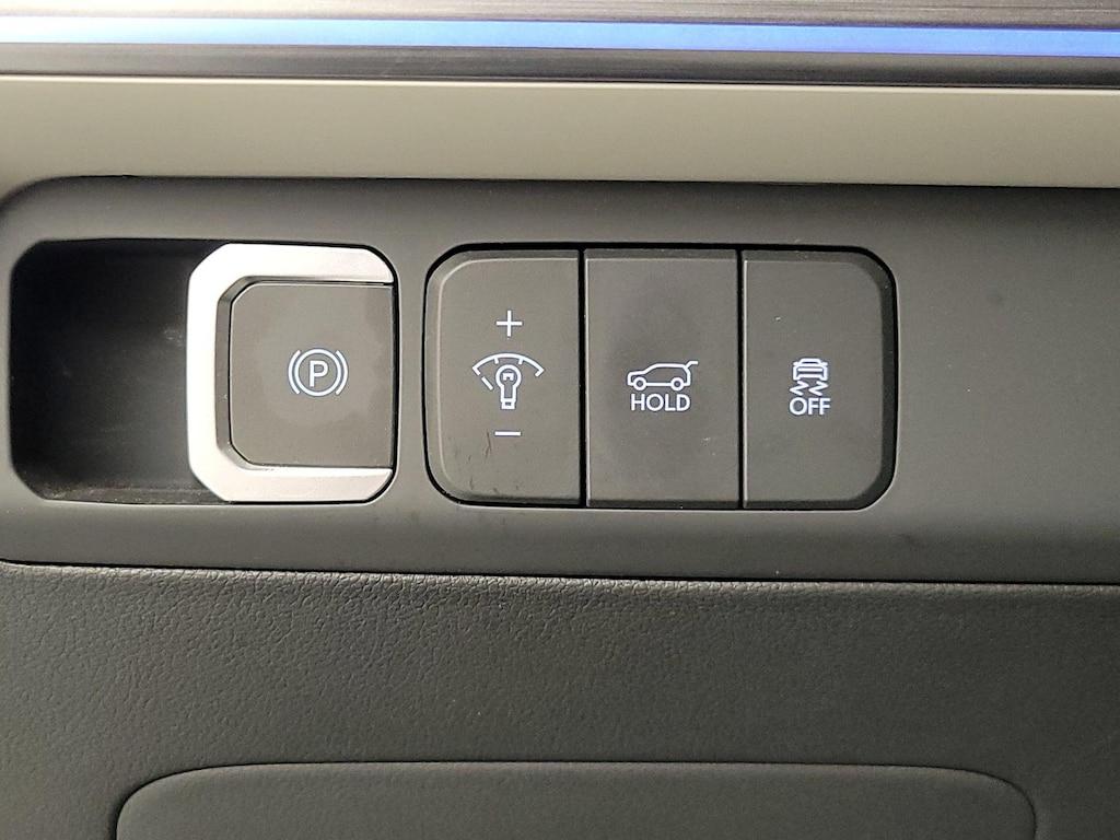 used 2024 Hyundai Santa Fe car, priced at $33,998