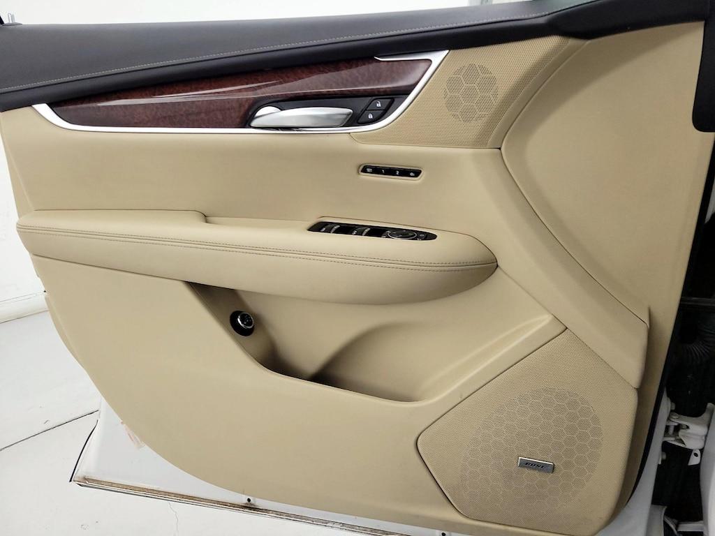 used 2017 Cadillac XT5 car, priced at $20,998