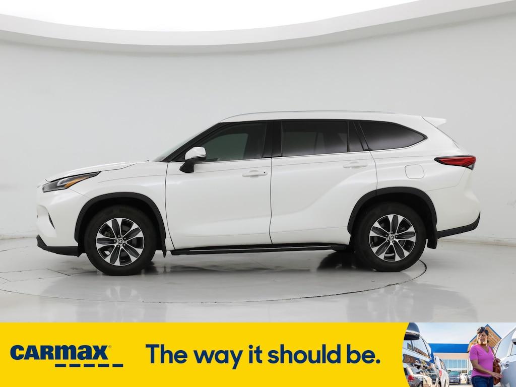 used 2021 Toyota Highlander car, priced at $33,998