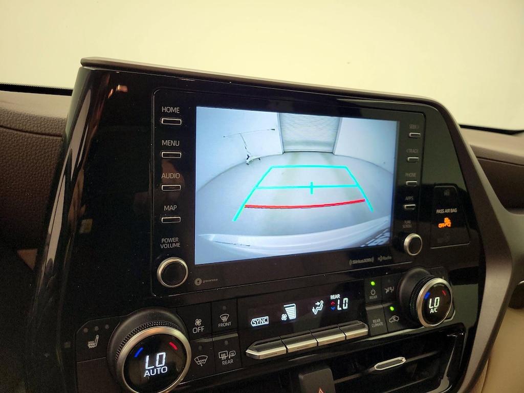 used 2021 Toyota Highlander car, priced at $33,998