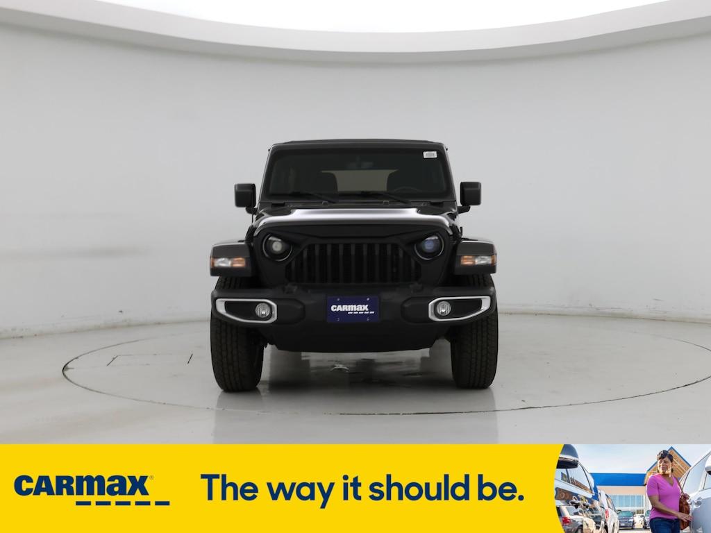 used 2022 Jeep Wrangler car, priced at $33,998