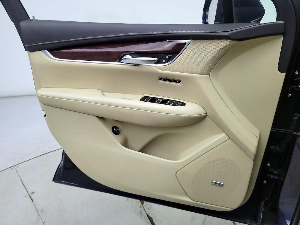 used 2019 Cadillac XT5 car, priced at $24,998