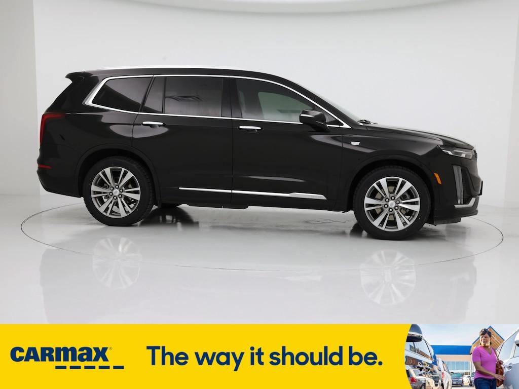 used 2022 Cadillac XT6 car, priced at $31,998