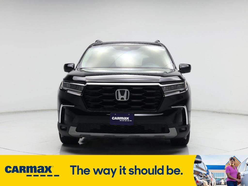 used 2025 Honda Pilot car, priced at $46,998