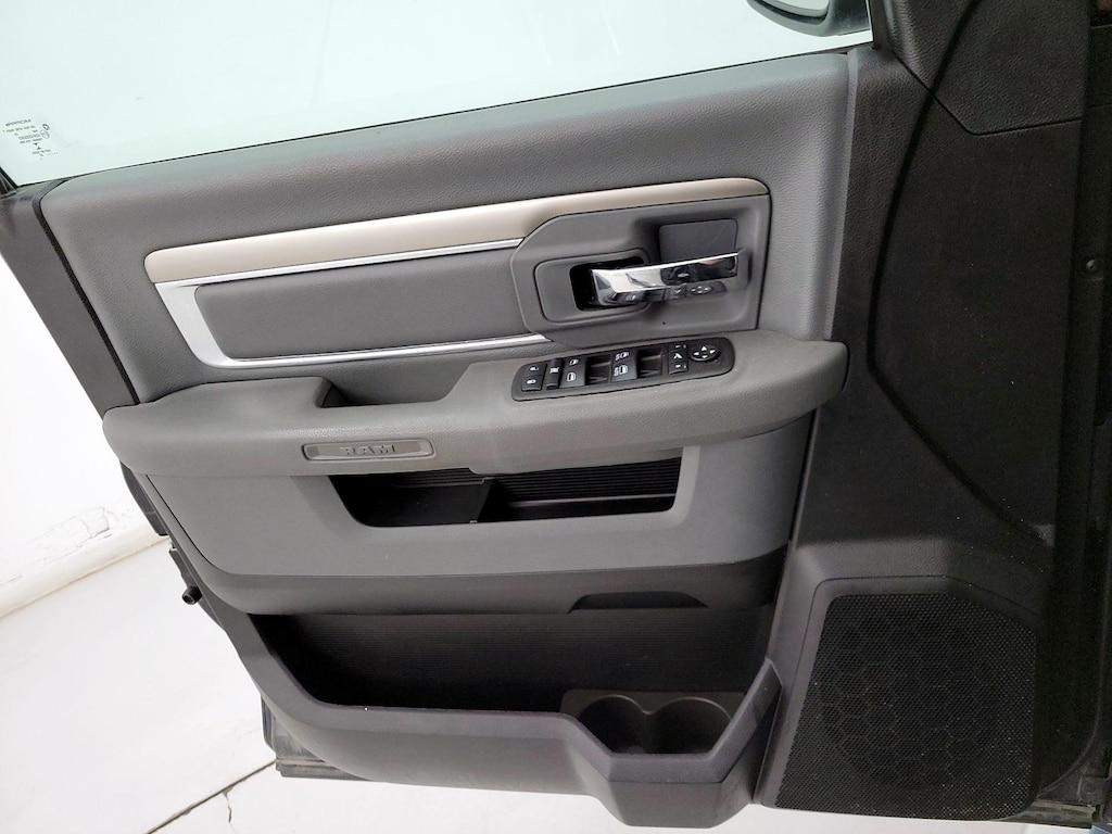 used 2020 Ram 1500 Classic car, priced at $24,998