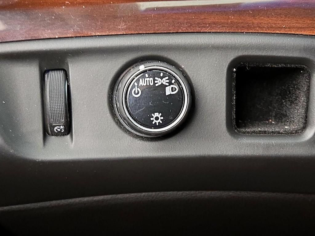 used 2016 Cadillac Escalade car, priced at $35,998