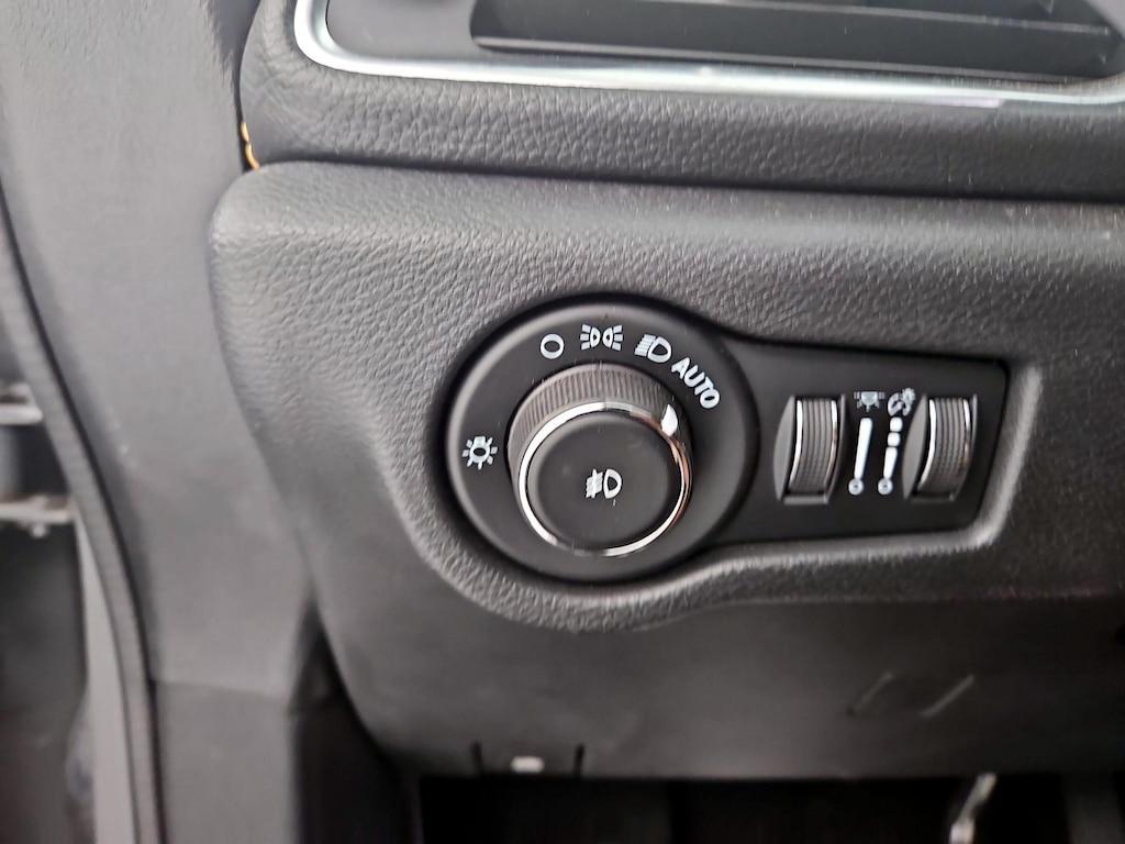 used 2023 Chrysler Pacifica car, priced at $38,998