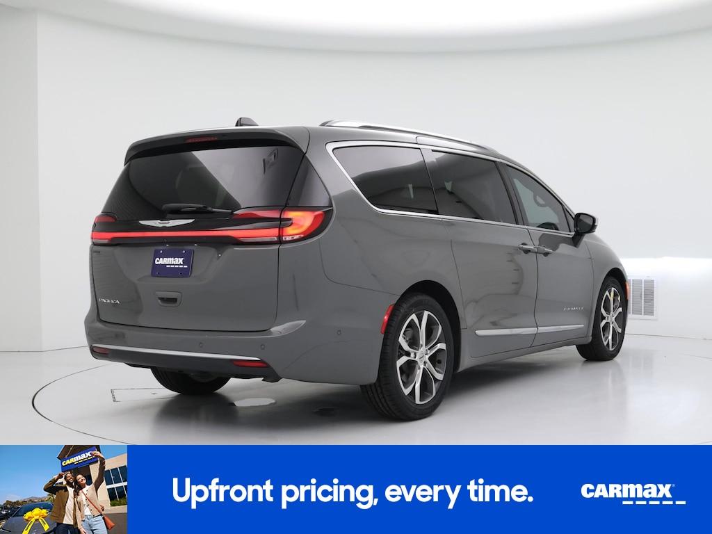 used 2023 Chrysler Pacifica car, priced at $38,998