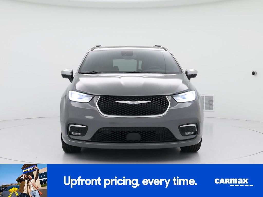 used 2023 Chrysler Pacifica car, priced at $38,998