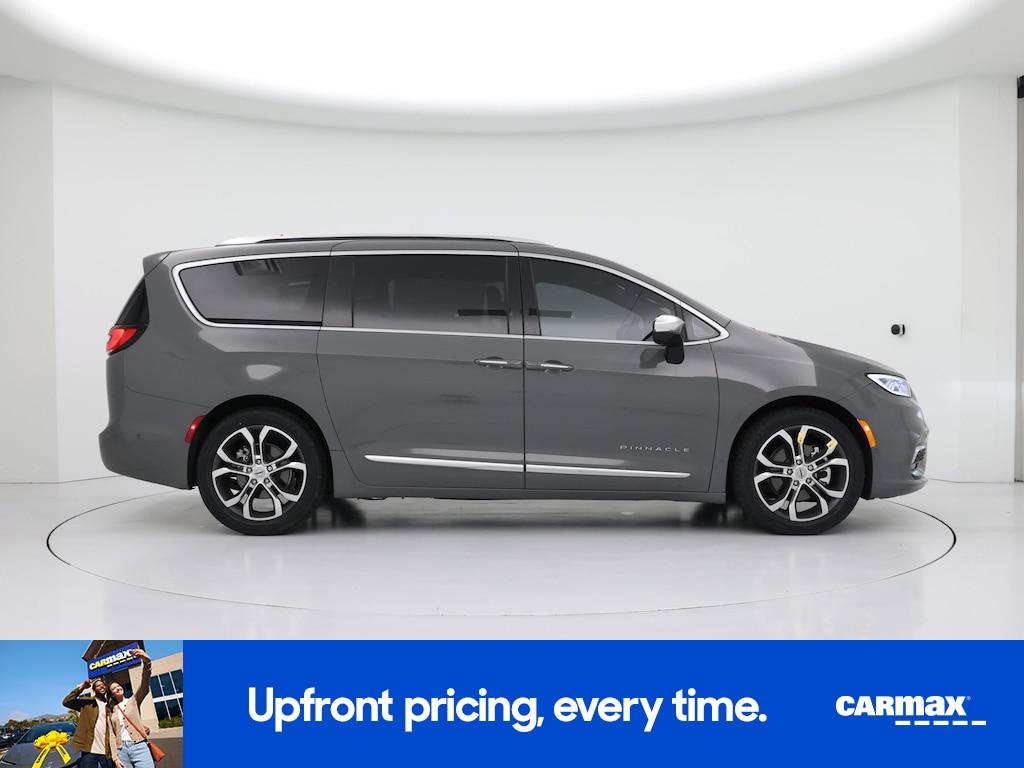used 2023 Chrysler Pacifica car, priced at $38,998