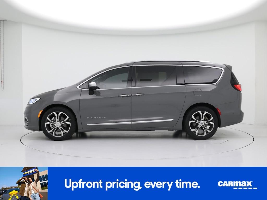 used 2023 Chrysler Pacifica car, priced at $38,998