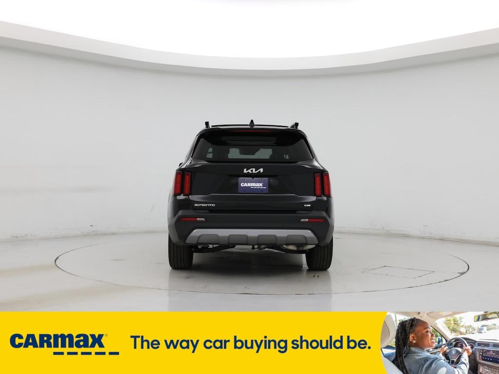used 2023 Kia Sorento car, priced at $38,998